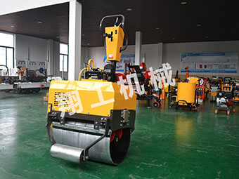 道路養(yǎng)護責任重大，小型壓路機需求迅速增長