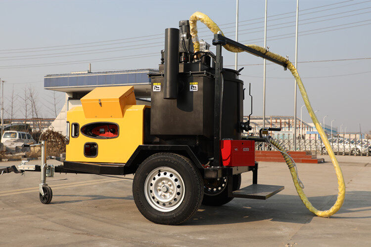 200升拖掛式瀝青灌縫機轉(zhuǎn)場需要注意哪些問題？