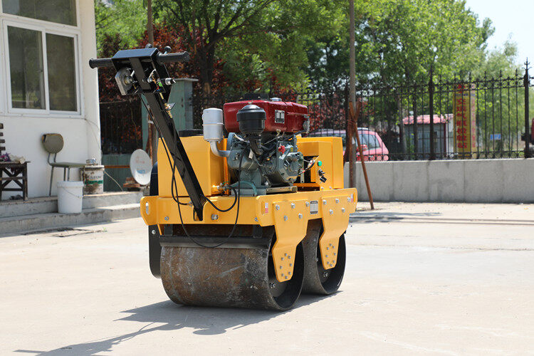 為什么小型壓路機(jī)會(huì)漏油？該如何解決？