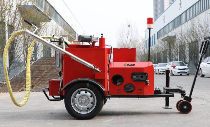 瀝青灌縫機(jī)磨合期，操作對(duì)了嗎